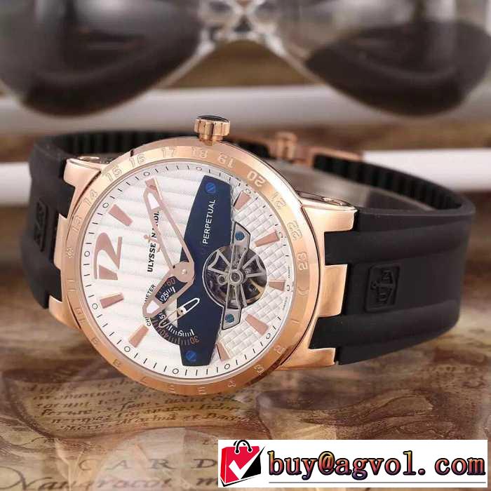 2016人気商品登場 ULYSSE NARDIN ユリスナルダン 3針クロノグラフ 透かし彫りムーブメント 男性用腕時計