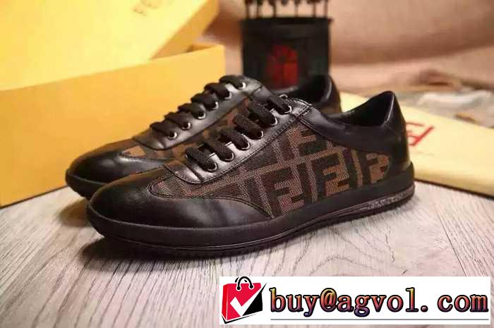 売れ筋！2016 フェンディFENDI  ランニングシューズ