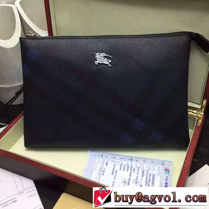 2016 格安！ バーバリーBURBERRY  ポーチ 8103