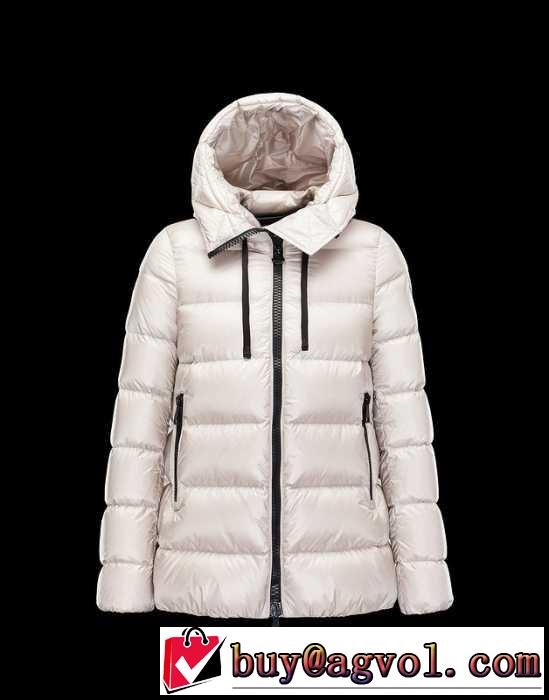 値下げ！ 2016秋冬 モンクレールMONCLER  ダウンジャケットふわふわな感触