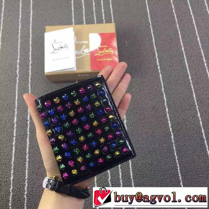 大好評2016秋冬 クリスチャンルブタンChristian Louboutin 二つ折り財布