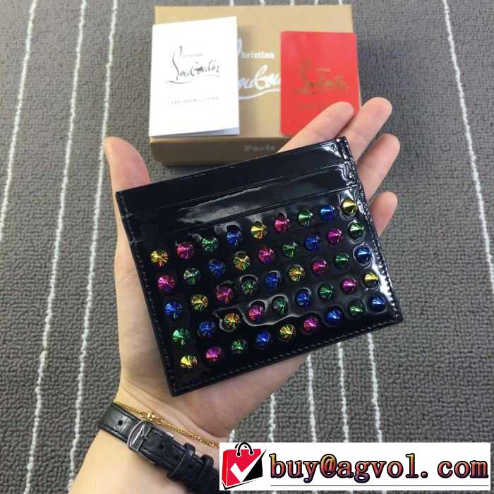 2016秋冬 落ち着いた感覚クリスチャンルブタン Christian Louboutin カードケース　シンプル