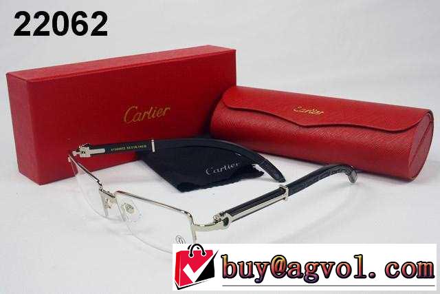 柔らかな印象を与えるカルティエ CARTIER 高級感のあるサングラス