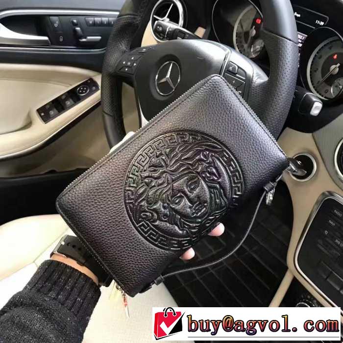 スタイリッシュな印象 2017春夏 ヴェルサーチ VERSACE 財布