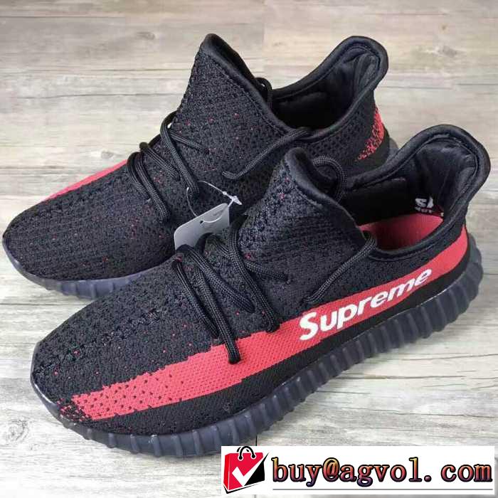 軽やかな履き心地　シュプリームコピー supreme X yeezy 350 実用性も高いランニングシューズ.